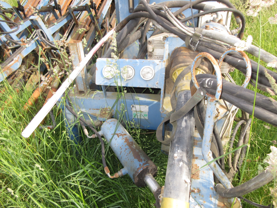6026 Asa-Lift T-300 carrot harvester