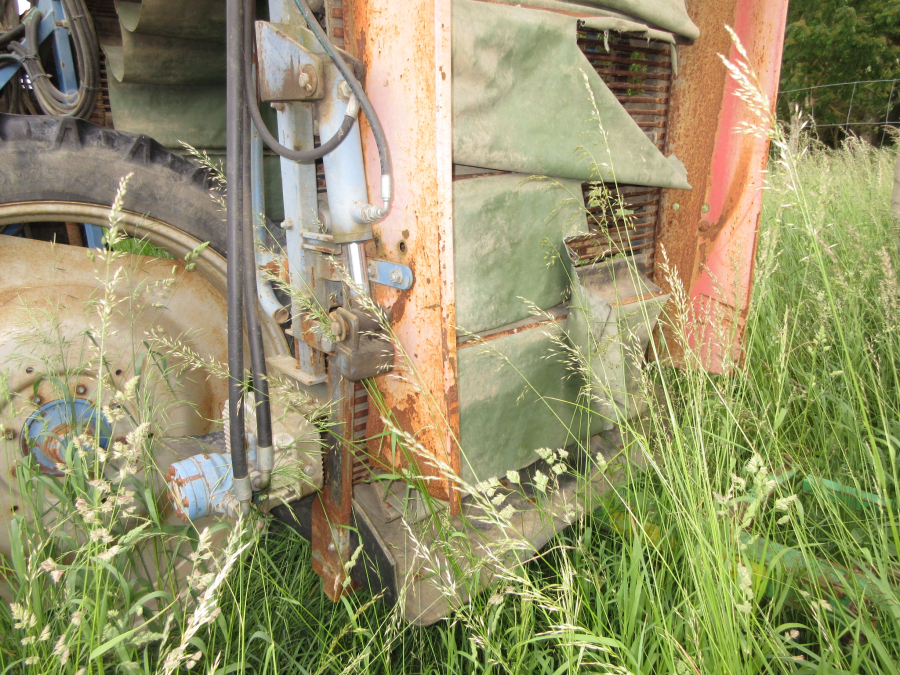 6026 Asa-Lift T-300 carrot harvester