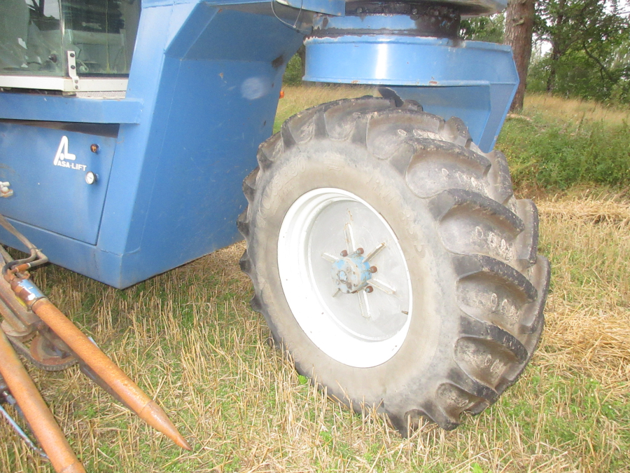 6039 Asa-Lift SP-200 E carrot harvester