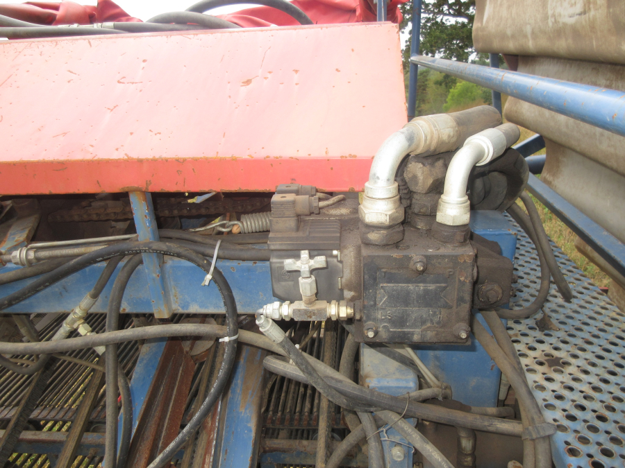 6039 Asa-Lift SP-200 E carrot harvester