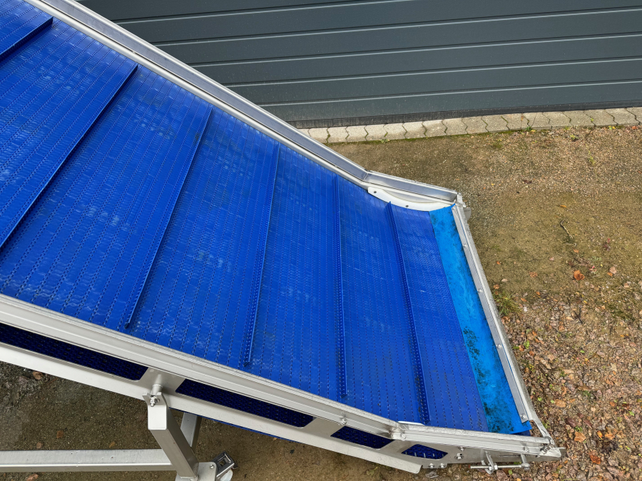 6050 EMVE elevator  2300+600 x 1000 mm wide
