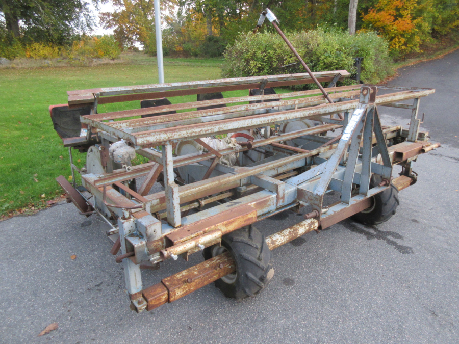 6052 Perdu transplanter 4 row
