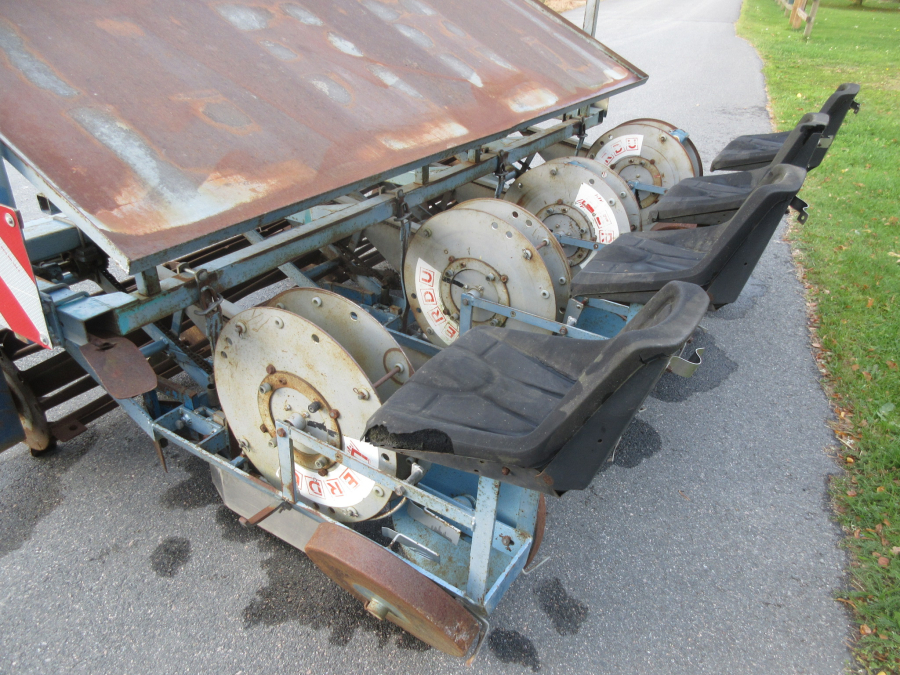 6052 Perdu transplanter 4 row