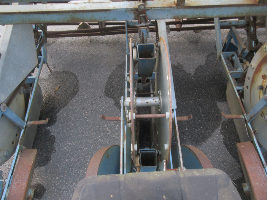 6052 Perdu transplanter 4 row