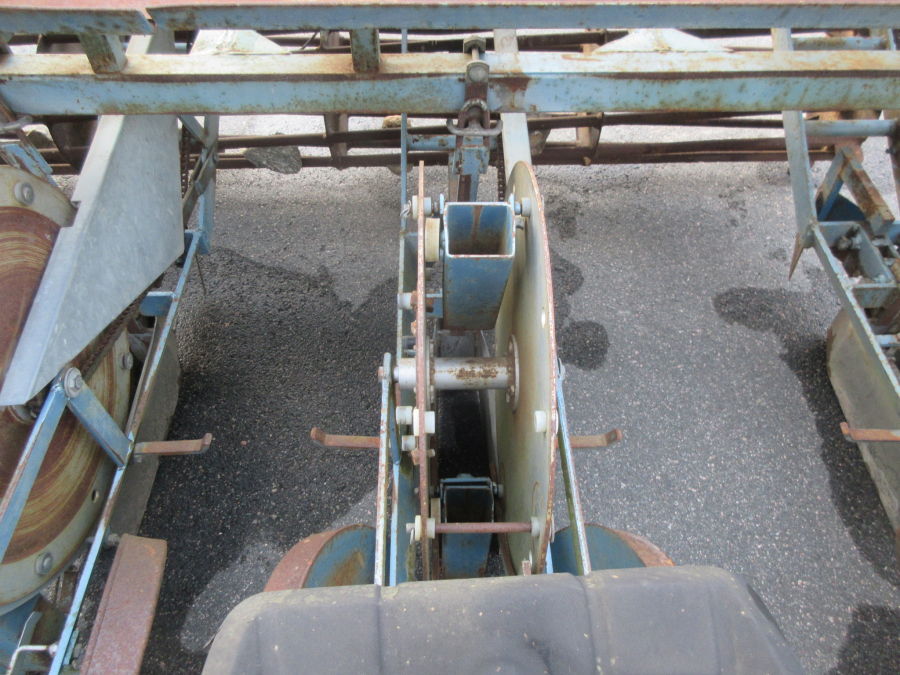6052 Perdu transplanter 4 row