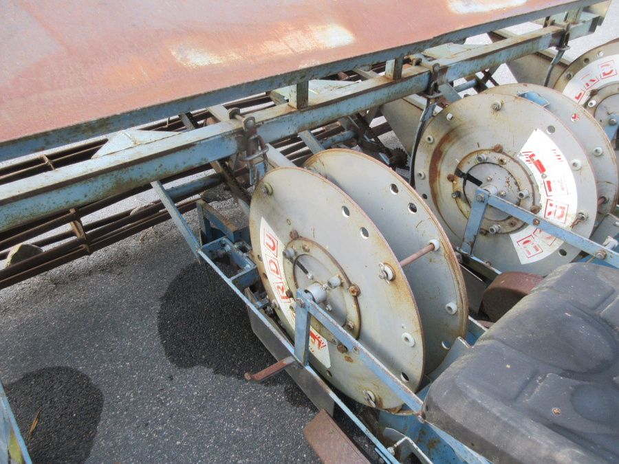 6052 Perdu transplanter 4 row