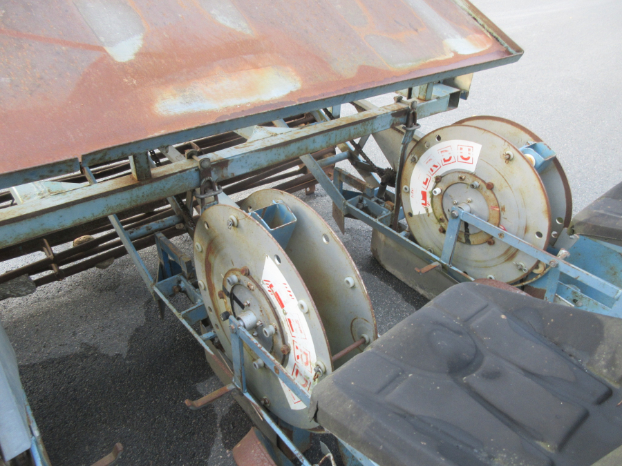 6052 Perdu transplanter 4 row
