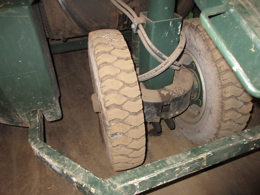 6062 Miedema ML1985 store loader 