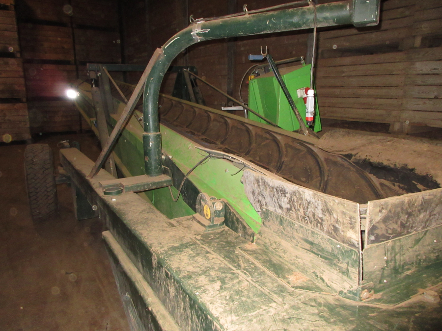 6062 Miedema ML1985 store loader 
