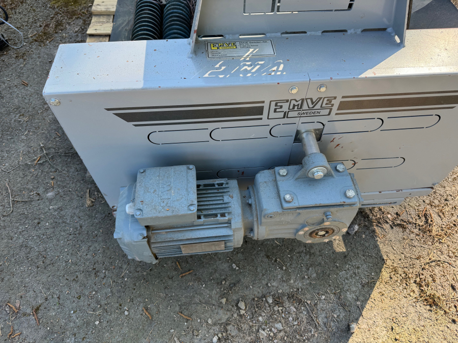 6070 EMVE cleaning unit 1500 mm x 7 roller