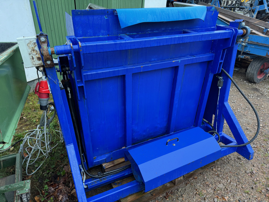 6090 EMVE box turner 1250 mm wide boxes