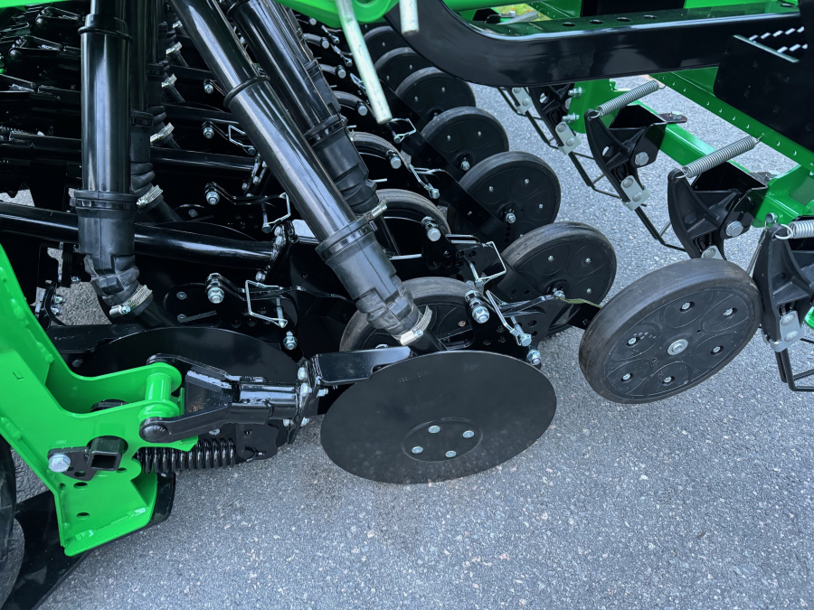6091 Sfoggia Drillsem seeder 3m for cereal and small seed box