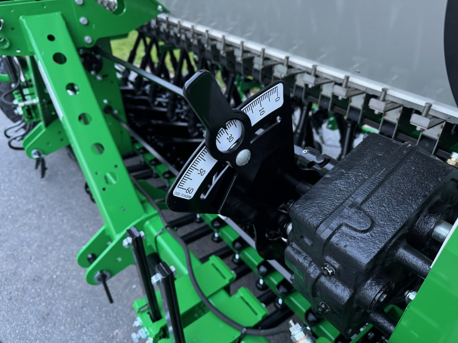 6091 Sfoggia Drillsem seeder 3m for cereal and small seed box
