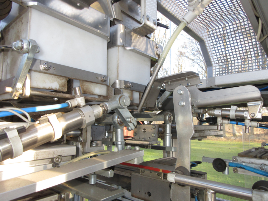 6190 EMVE BE6000 paper bagger