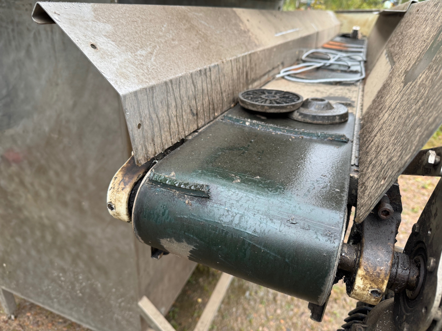 6191 Newtec 2009XB linear weigher wide buckets
