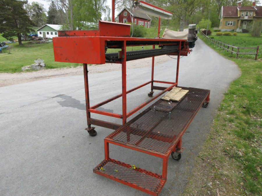 6239 EKKO roller table for manual inspection