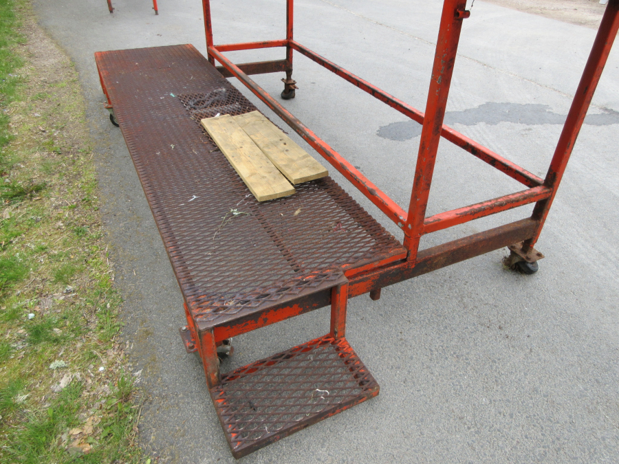 6239 EKKO roller table for manual inspection