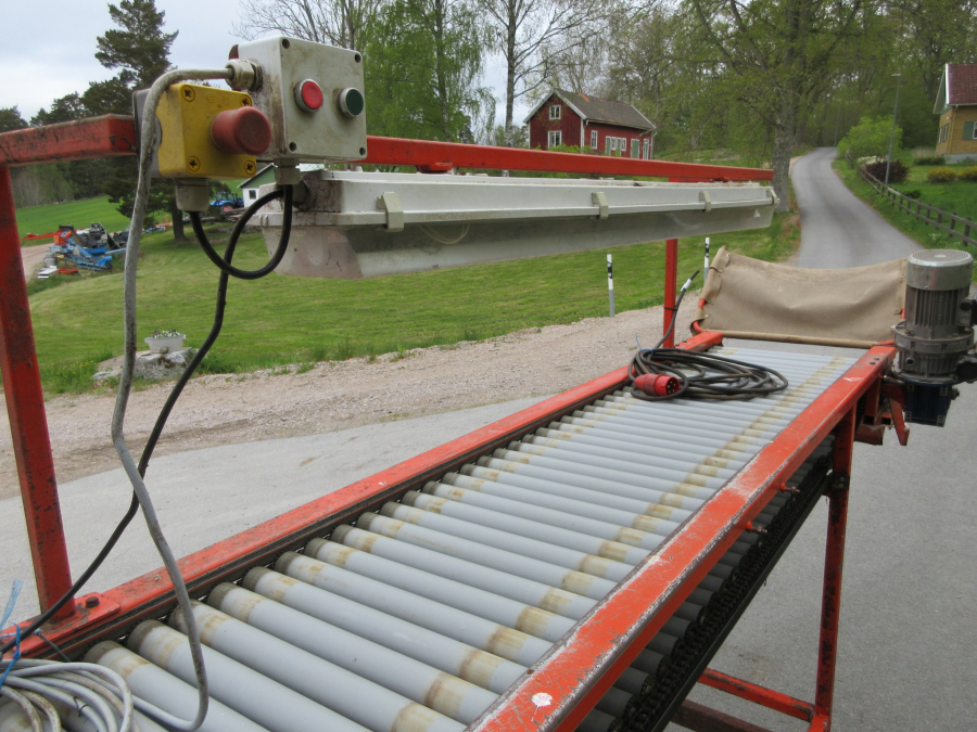 6239 EKKO roller table for manual inspection