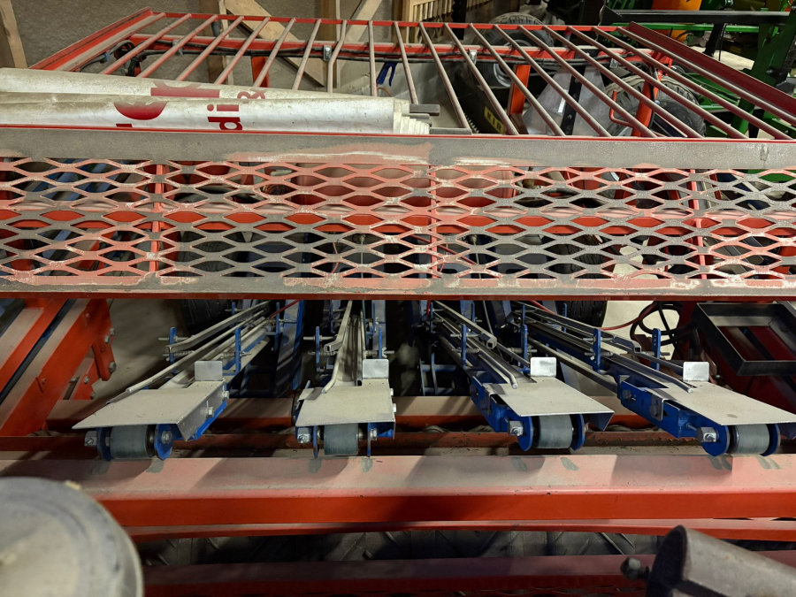 6258 Ferrari Fastblock transplanter 