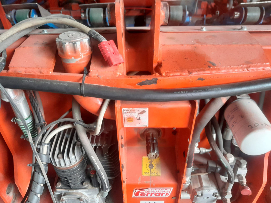 6258 Ferrari Fastblock transplanter 