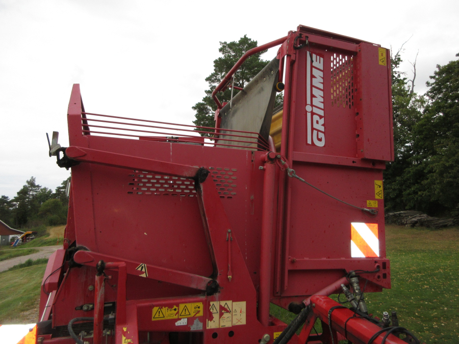 6281 Grimme SE85-55 potato harvester