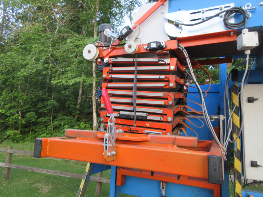 6302 EMVE double big bag filler with elevator