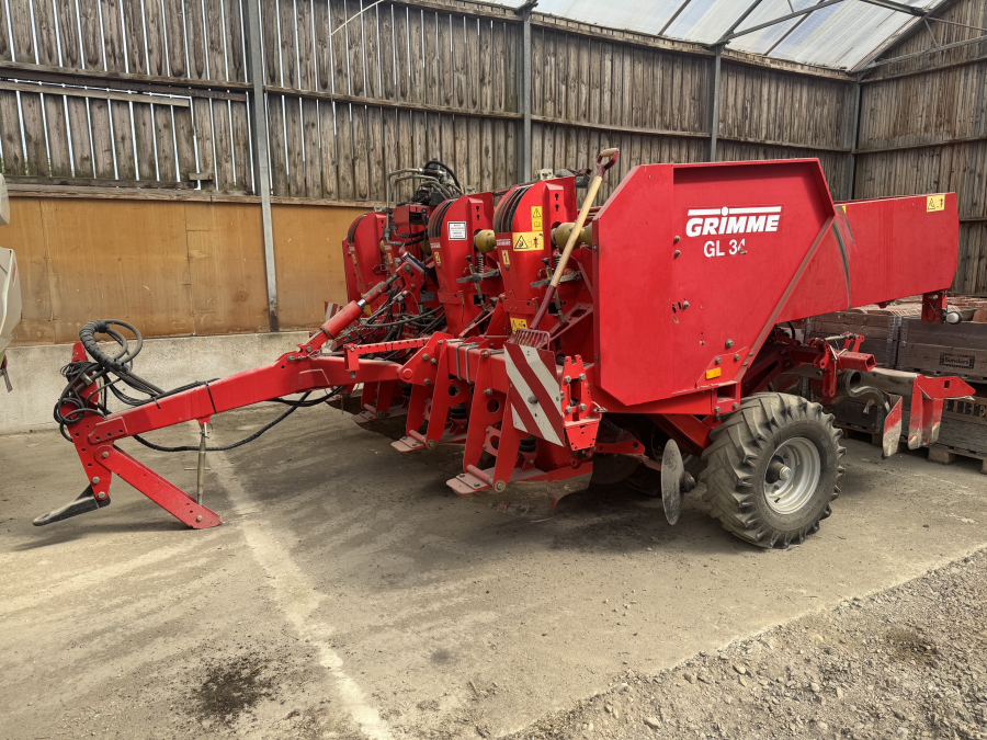 6319 Grimme GL34 potato planter 4 row
