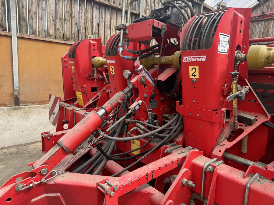 6319 Grimme GL34 potato planter 4 row