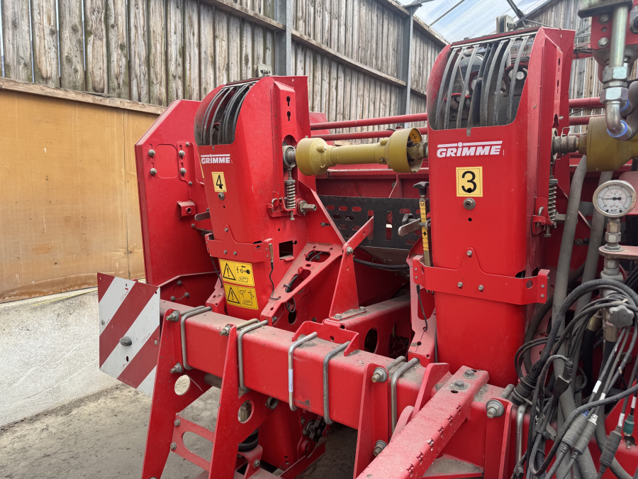 6319 Grimme GL34 potato planter 4 row