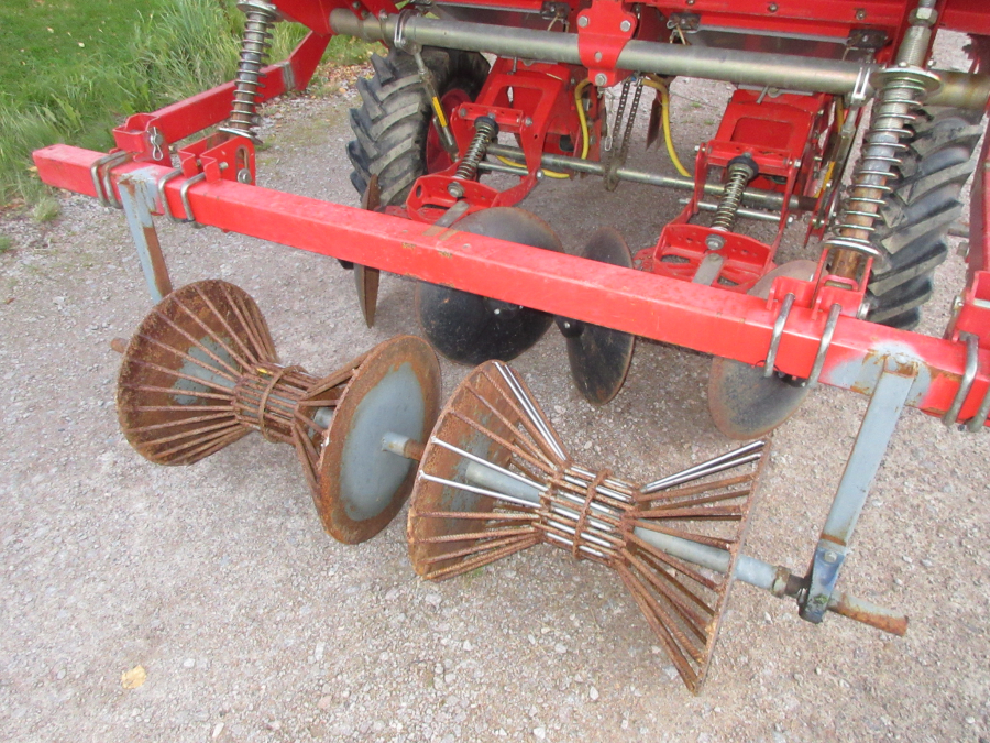 6320 Grimme GL32 F potato planter combi 2 row