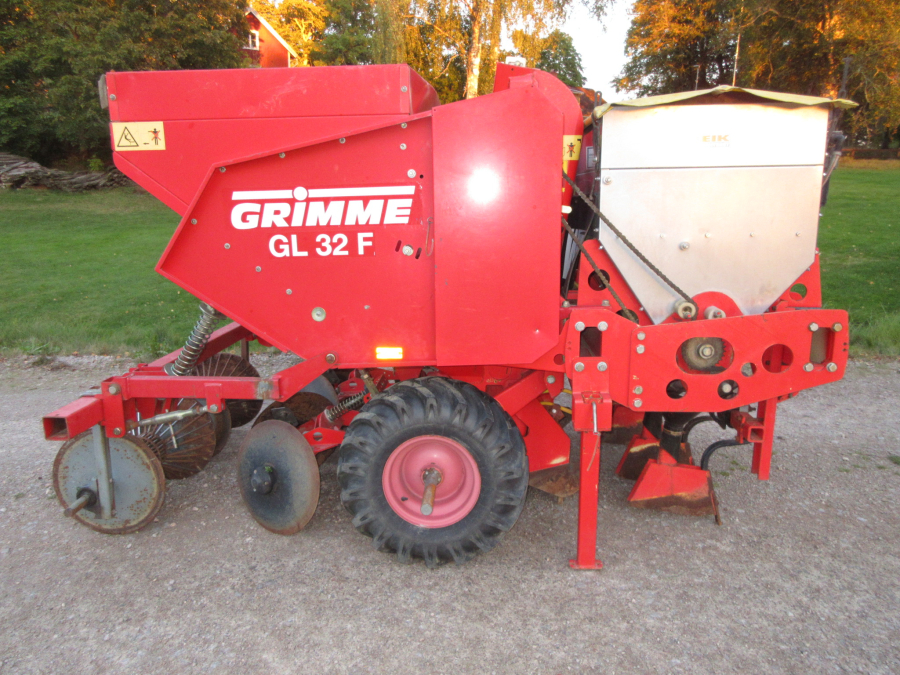 6320 Grimme GL32 F potato planter combi 2 row