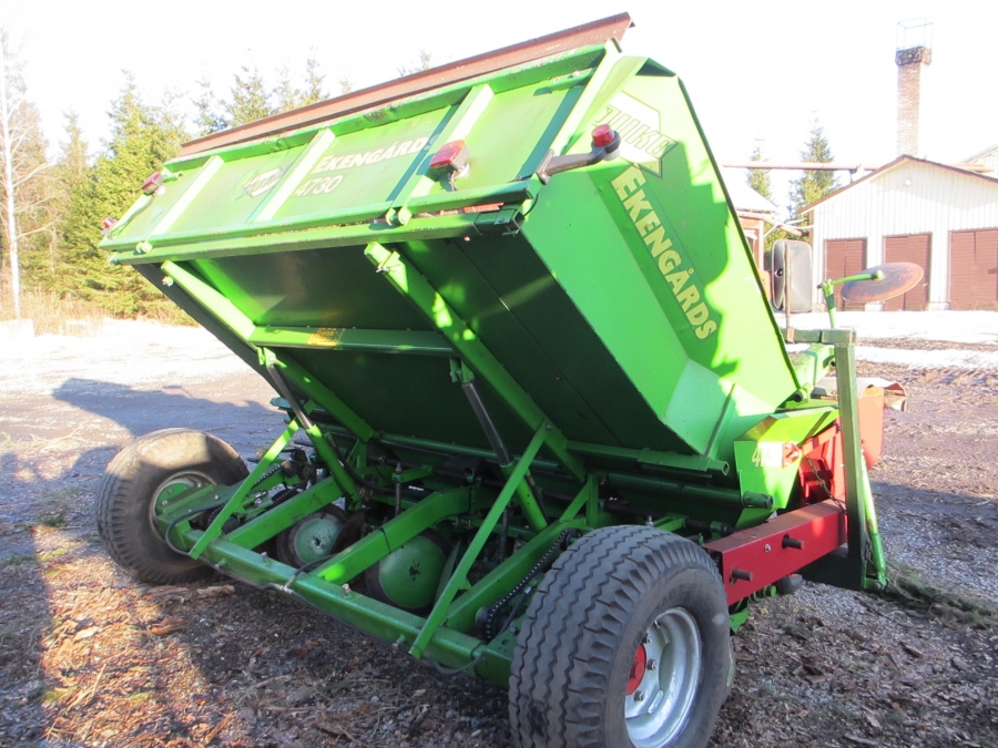 3521 Ekengards 4730 potato planter 4 row