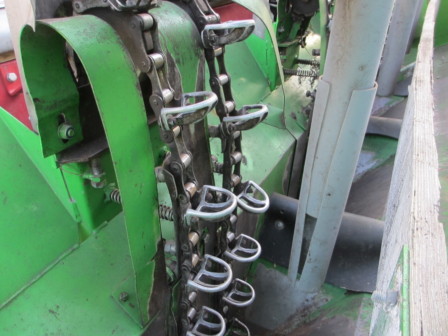 3521 Ekengards 4730 potato planter 4 row