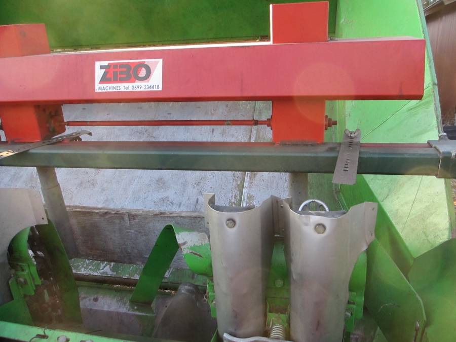 3521 Ekengards 4730 potato planter 4 row