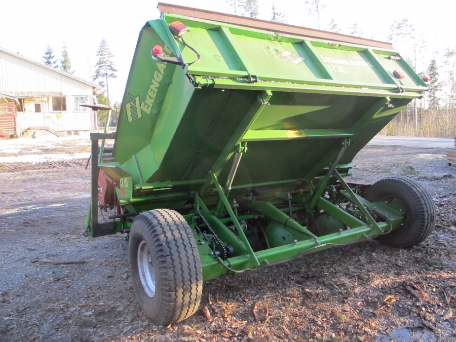 3521 Ekengards 4730 potato planter 4 row