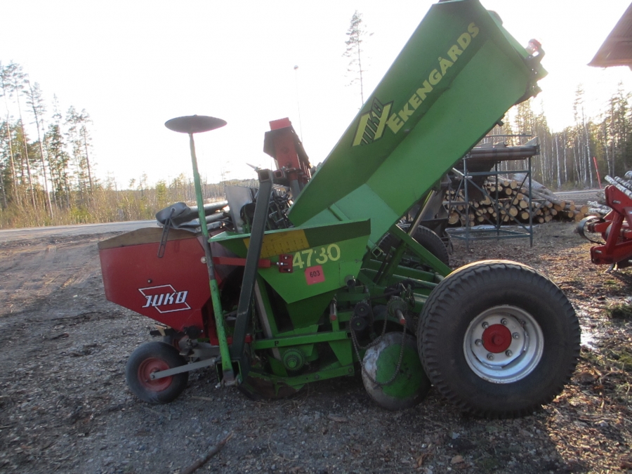 3521 Ekengards 4730 potato planter 4 row