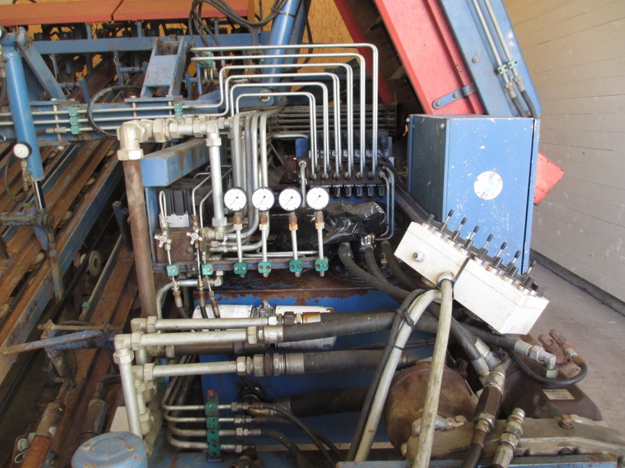 3590 Asa-Lift carrot harvester with elevator 4 row