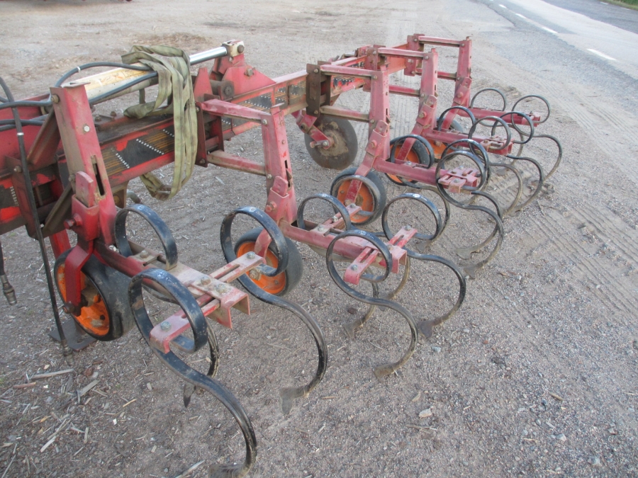 3624 Kongskilde row crop cleaner 10 rows
