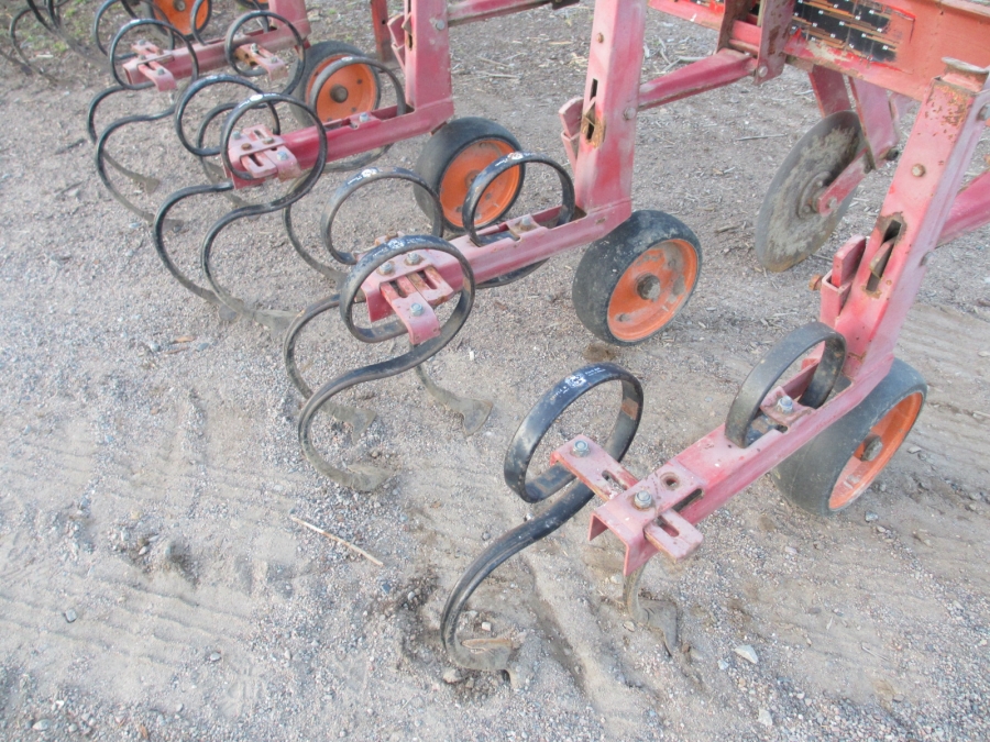 3624 Kongskilde row crop cleaner 10 rows