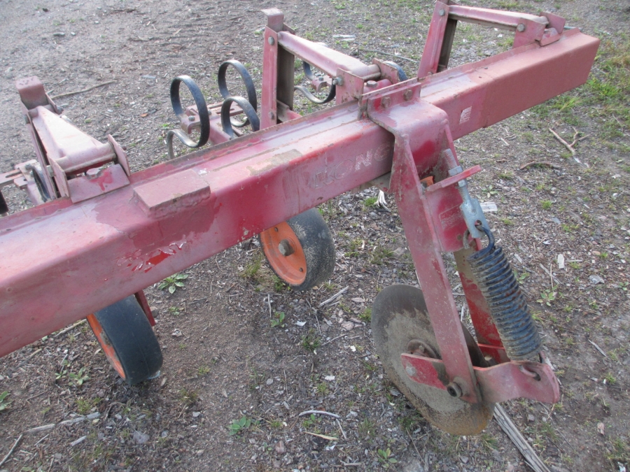3624 Kongskilde row crop cleaner 10 rows