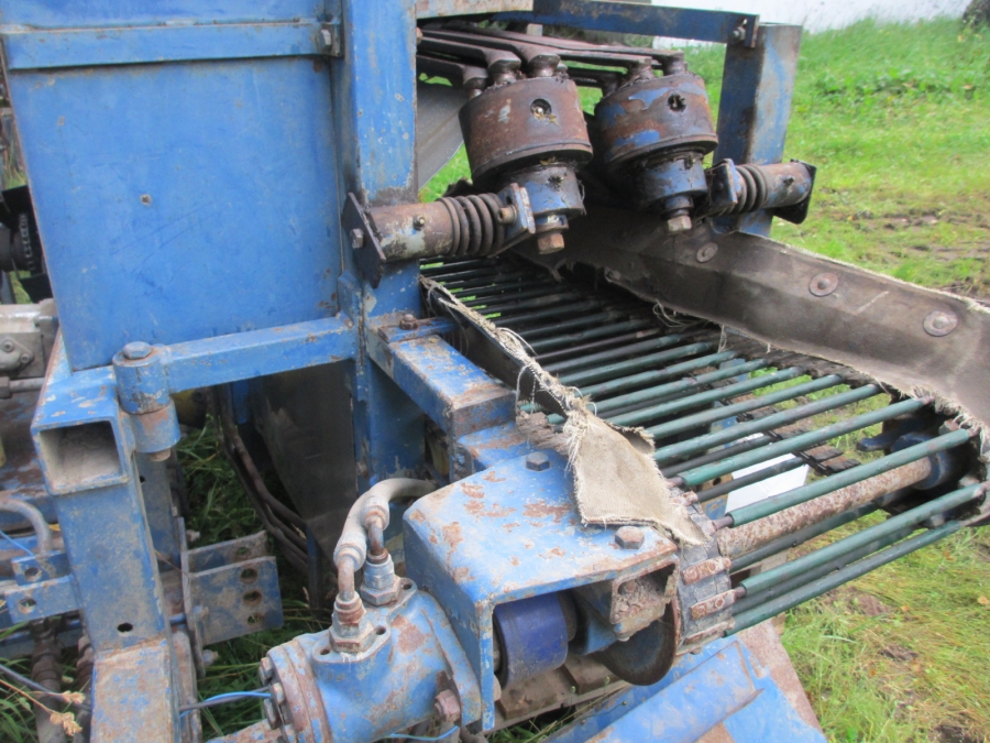 3631 Asa-Lift swedes harvester 1 row with elevator