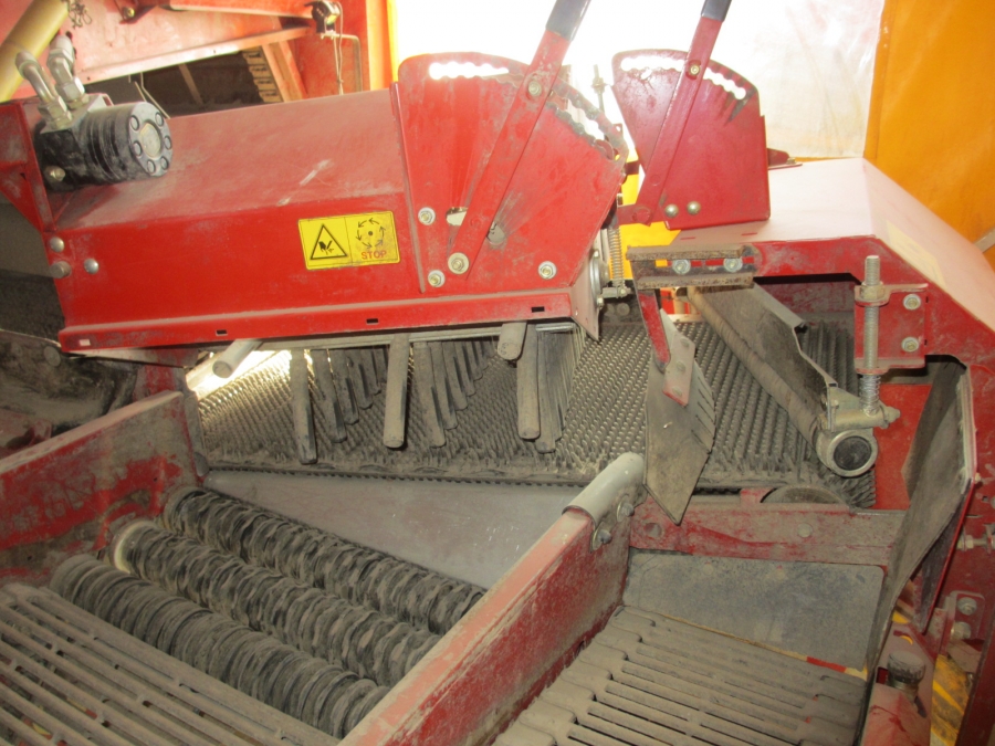 3633 Grimme SE75-55 potato harvester