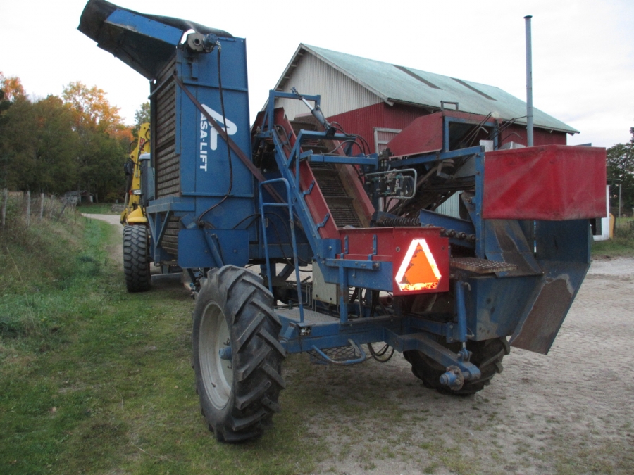 3670 Asa-Lift carrot harvester 1 row with bunker