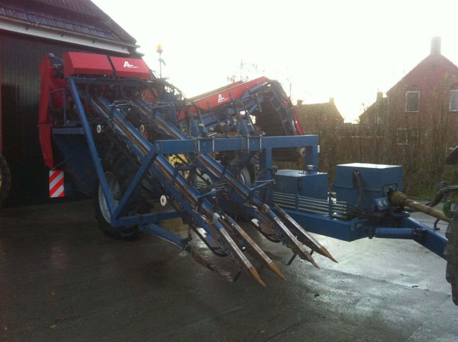 3748 Asa-Lift carrot harvester T200E elevator