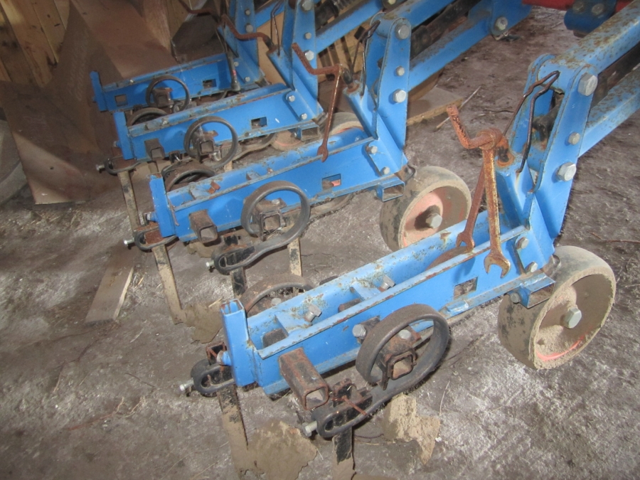 3771 Hatzenbichler row crop cultivator 7 row