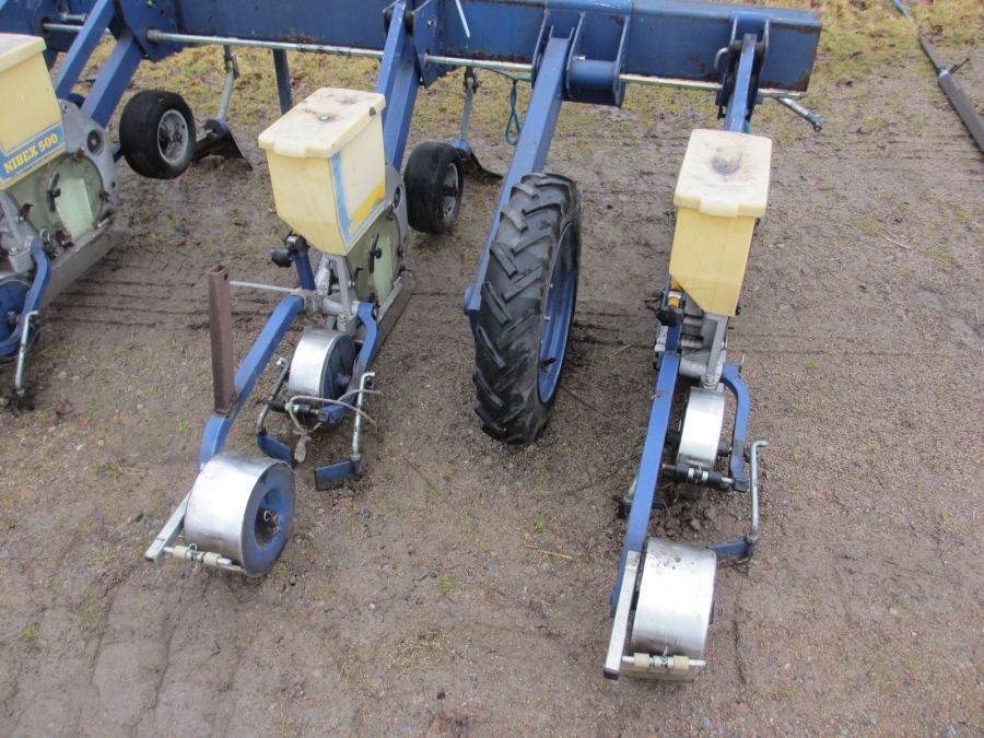 3796 Nibex 500 såmaskin 4+2 rader