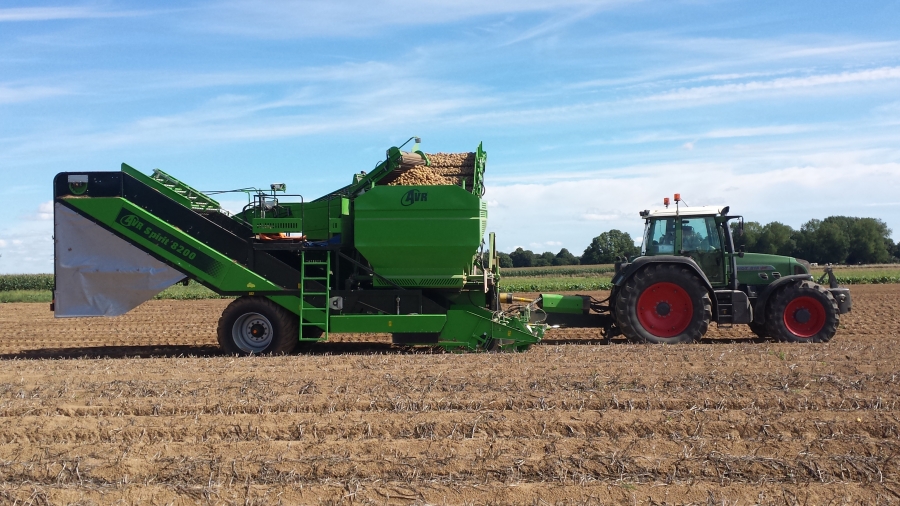 3801 AVR spirit 8200 2 row potato harvester