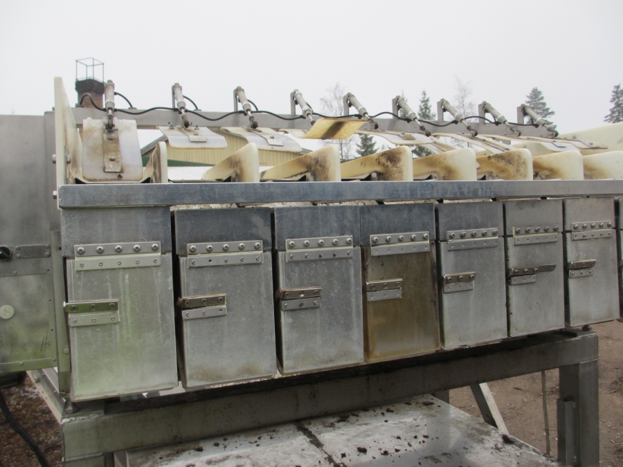 3808 Newtec 2009G multi head weigher for carrots