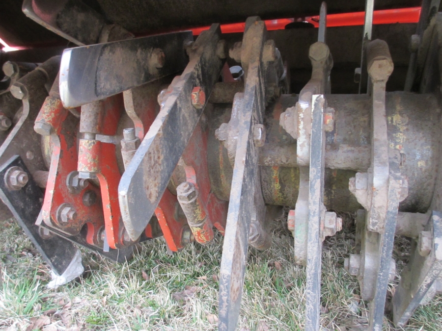 3810 Grimme DF3000 rotary hiller 4 row