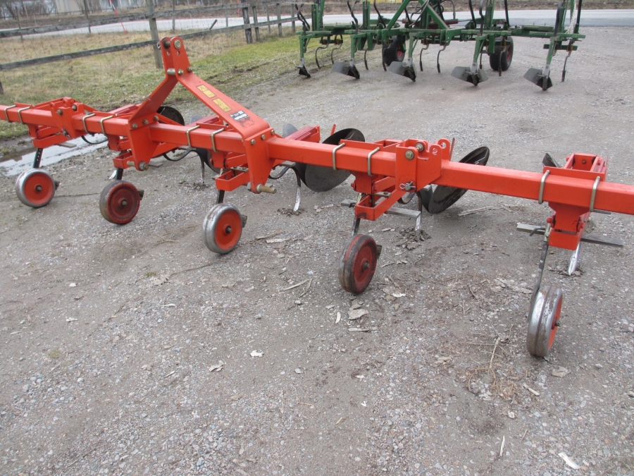 3815 Checchi & Magli disc ridger 4 row